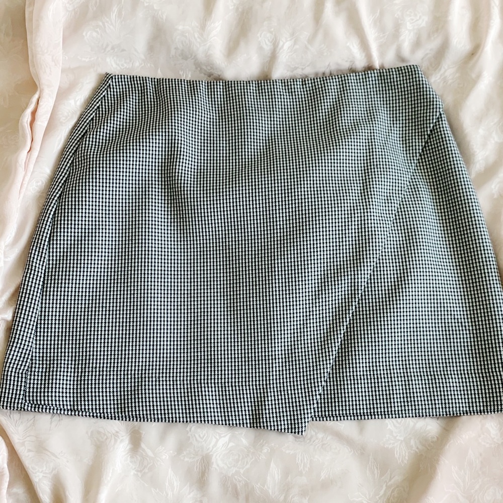 Checkered/plaid skirt Forever 21